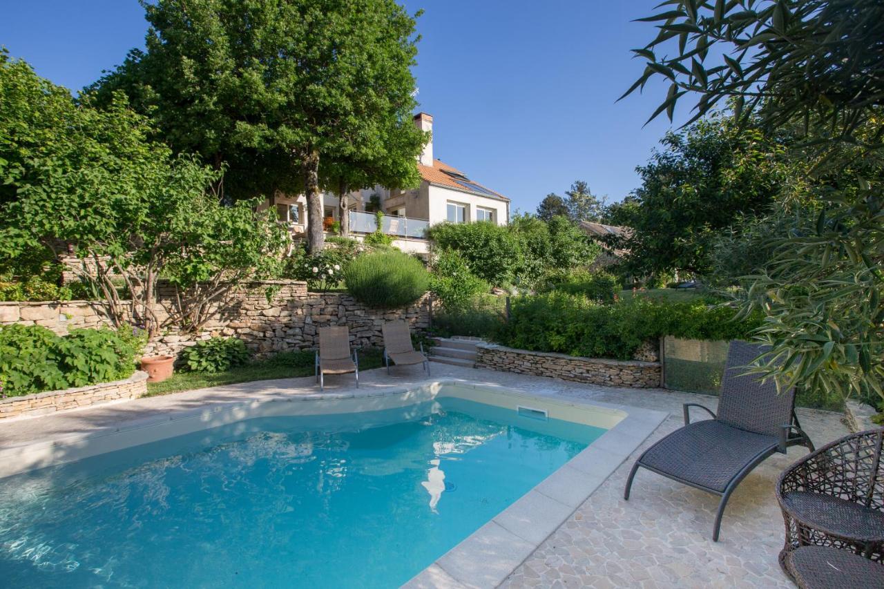 Maisons Les Tilleuls, Les Pins Et Les Lilas * Beaune (Cote d'Or)