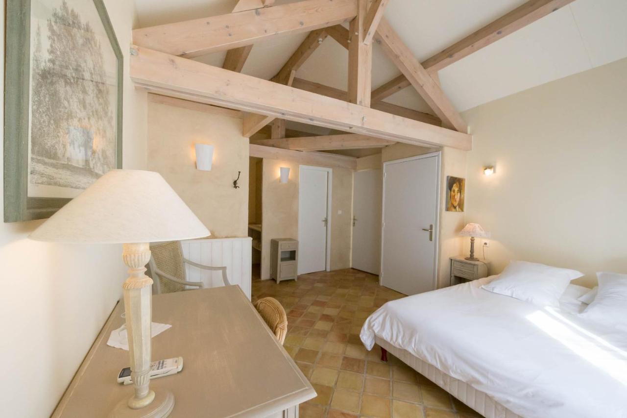 Maisons Les Tilleuls, Les Pins Et Les Lilas * Beaune (Cote d'Or)